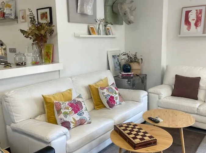 Casa Acougo, 3* 萨里亚
